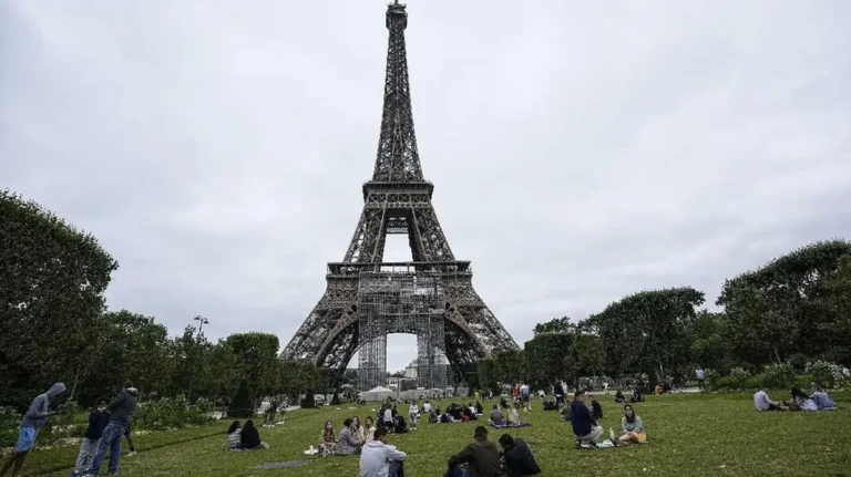 Menara Eiffel